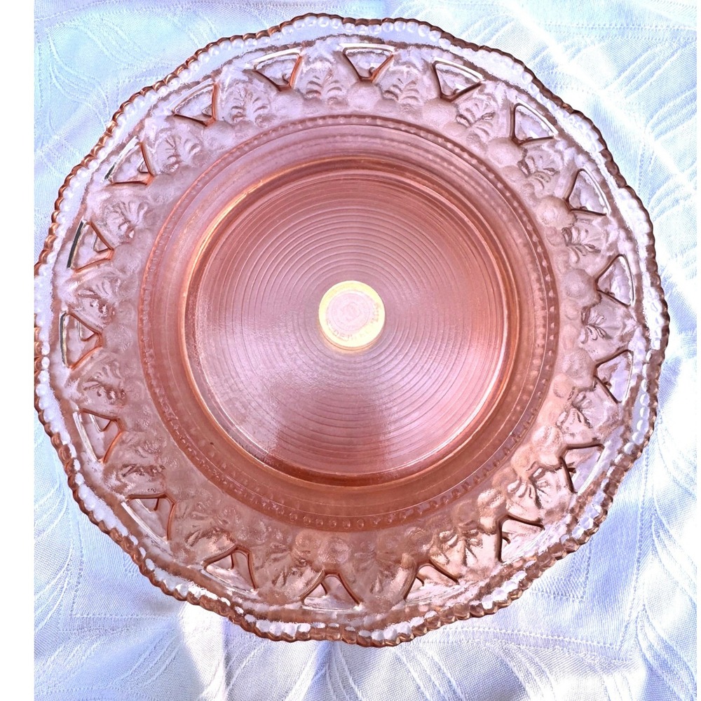 Williams Sonoma Retro Coquette 8" Pink Glass Plates Set of 4 Elegant Cottage